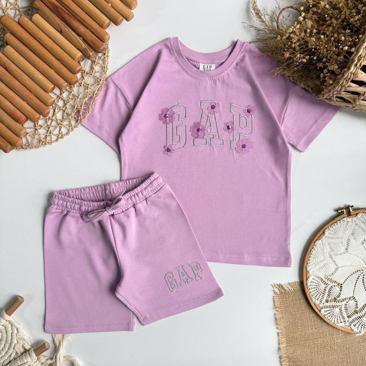 Çiçekli GAP Şortlu Takım