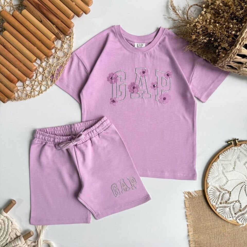 Çiçekli GAP Şortlu Takım