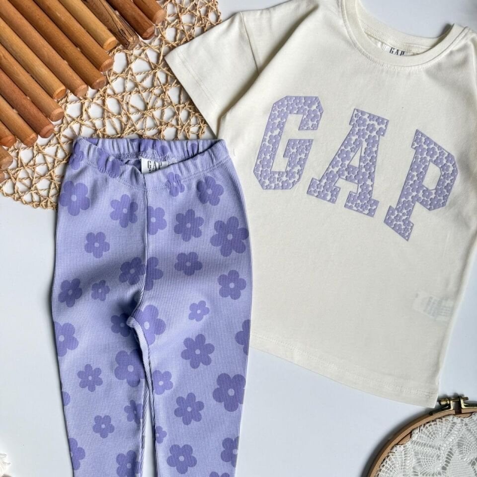GAP Çiçek Desenli Takım